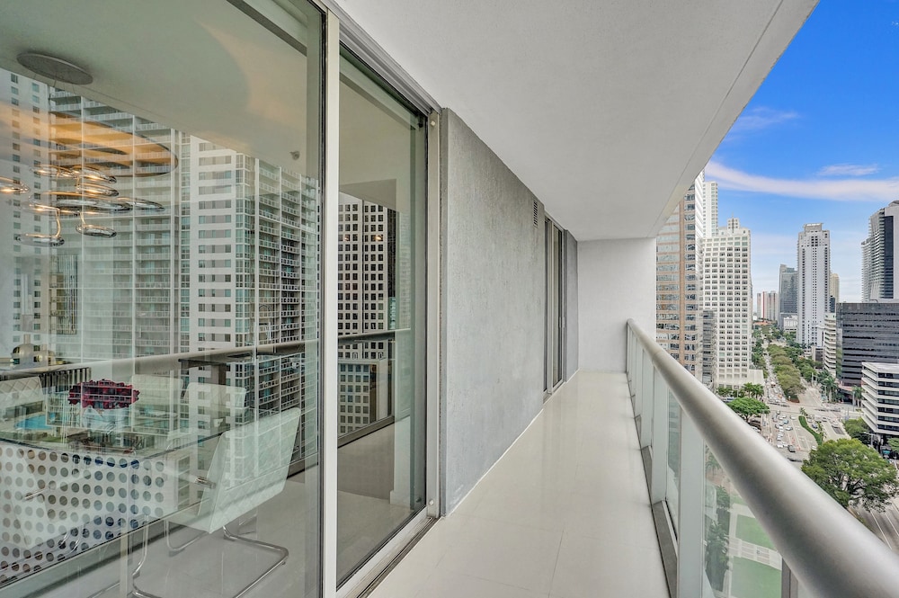 Sky City At Icon Brickell - photo 27