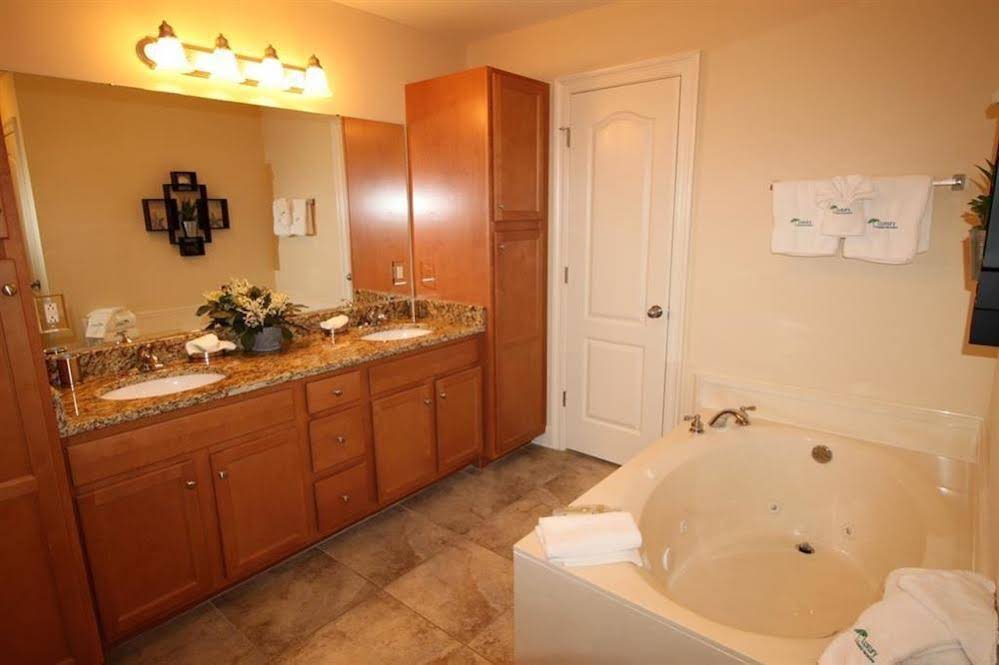 Phoenix West II by Luxury Coastal Vac. in Gulf Shores, United States