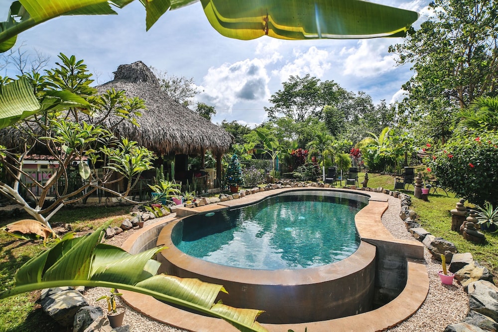 Flor y Bambu Hotel Glamping - last minute hotel in Sardinal