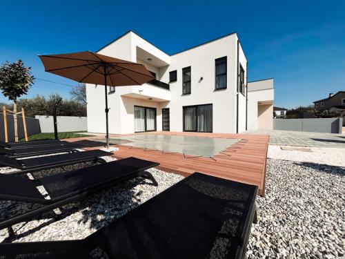 Vila Sunce — 4-Star Luxury Hotel in Medulin, Croatia