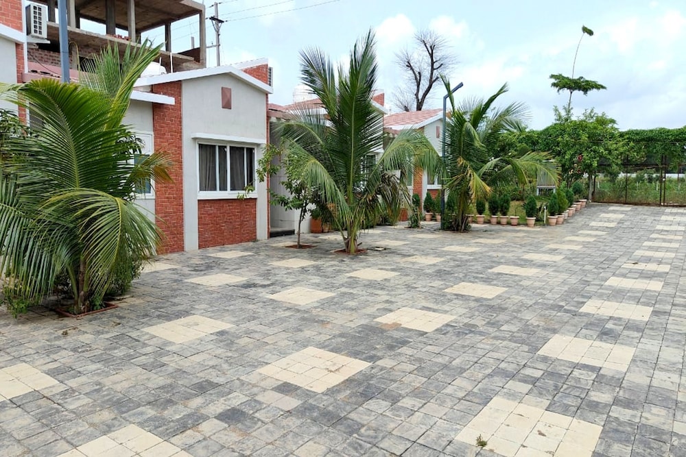 The Sky Imperial Sethji Ni Wadi pet-friendly hotel Indore
