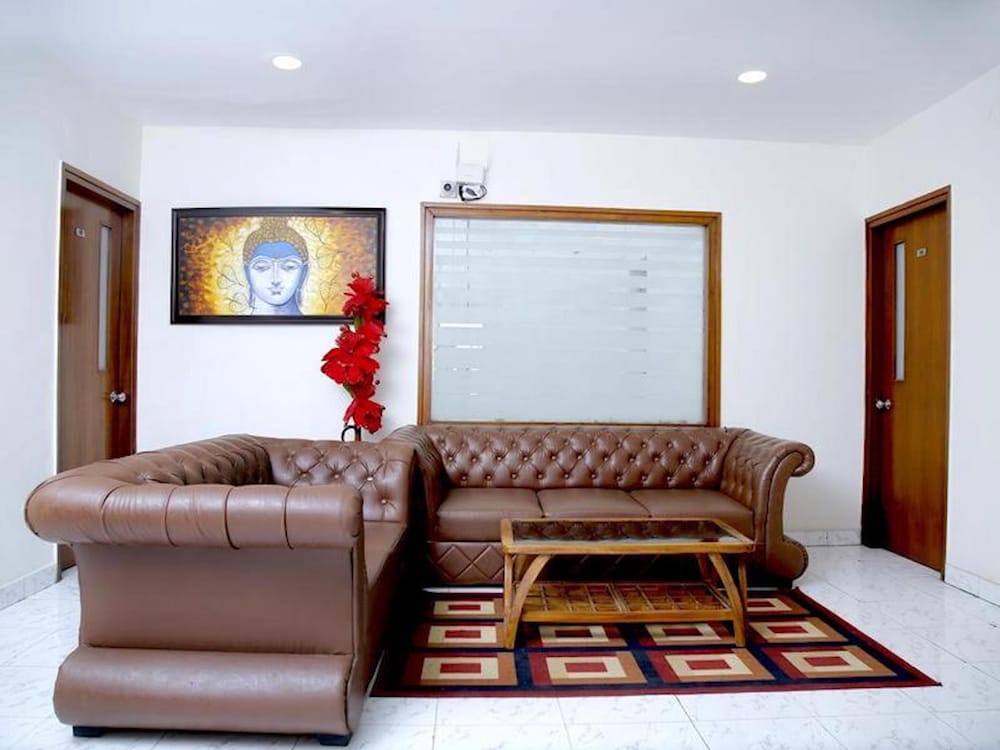 Maplewood Guest House Neeti Bagh New Delhiit is a Boutiqu Guest House room 6 — 4-Star Luxury Hotel in New Delhi, India