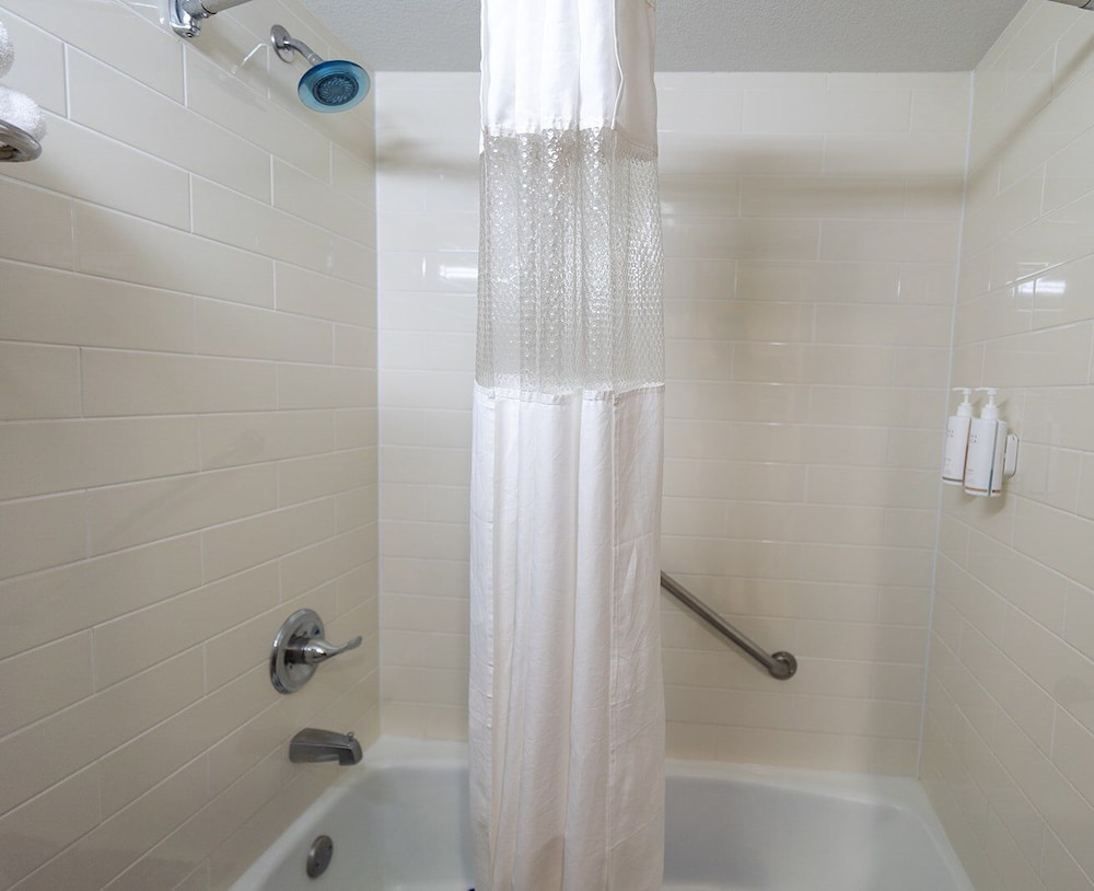 Serenity Inn Hotel Sweetwater - photo 12