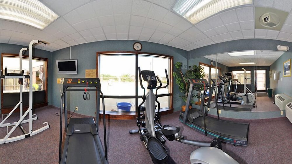 Hampton Inn South Hill - photo 48