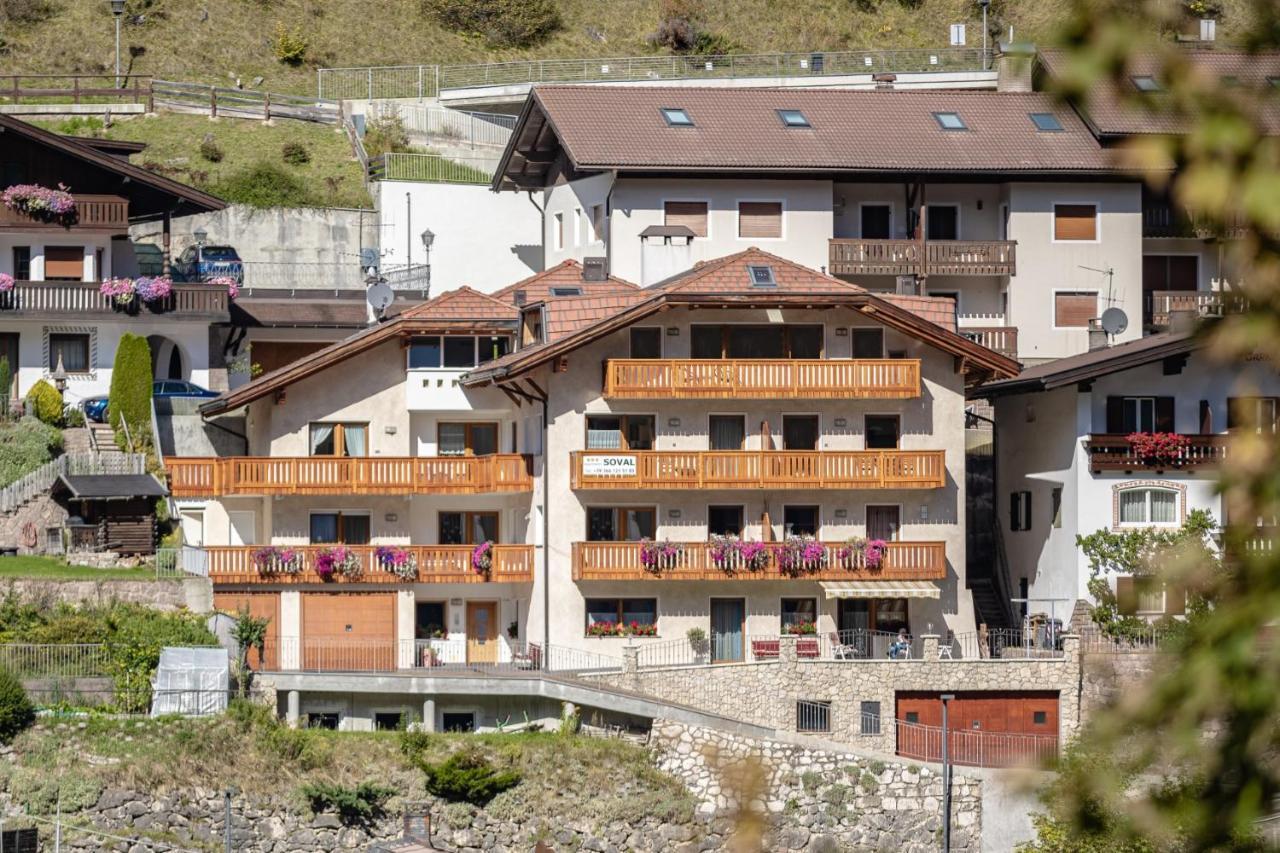 Apartments Soval — 4-Star Luxury Hotel in Santa Cristina Valgardena, Italy