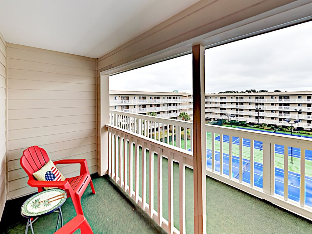 Gated Resort 2 Br Condo - photo 15