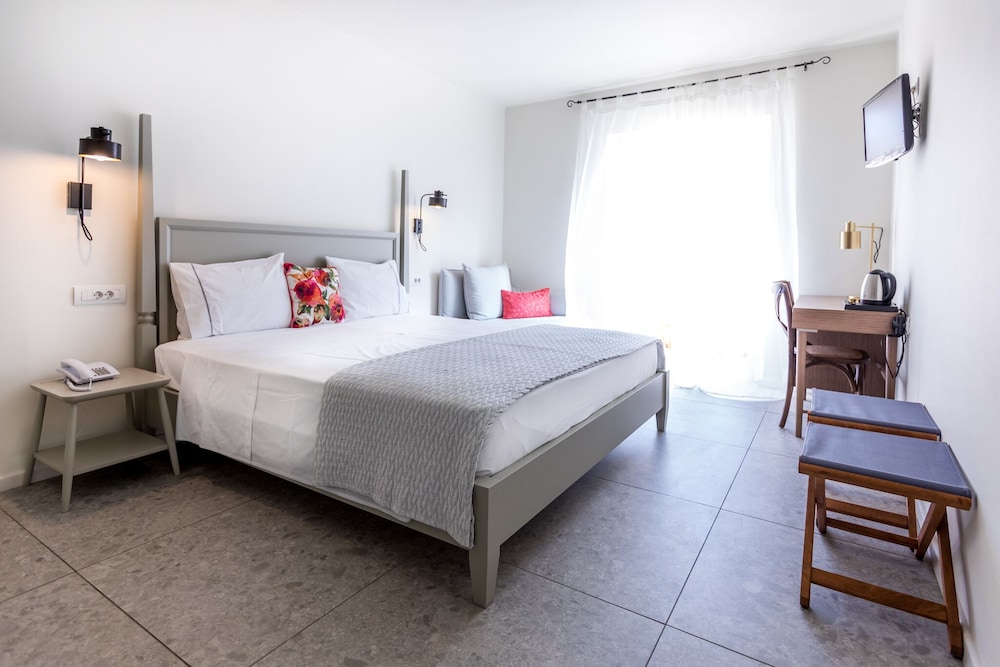 Lemon Tree House Hotel — Karpathos — photo 3