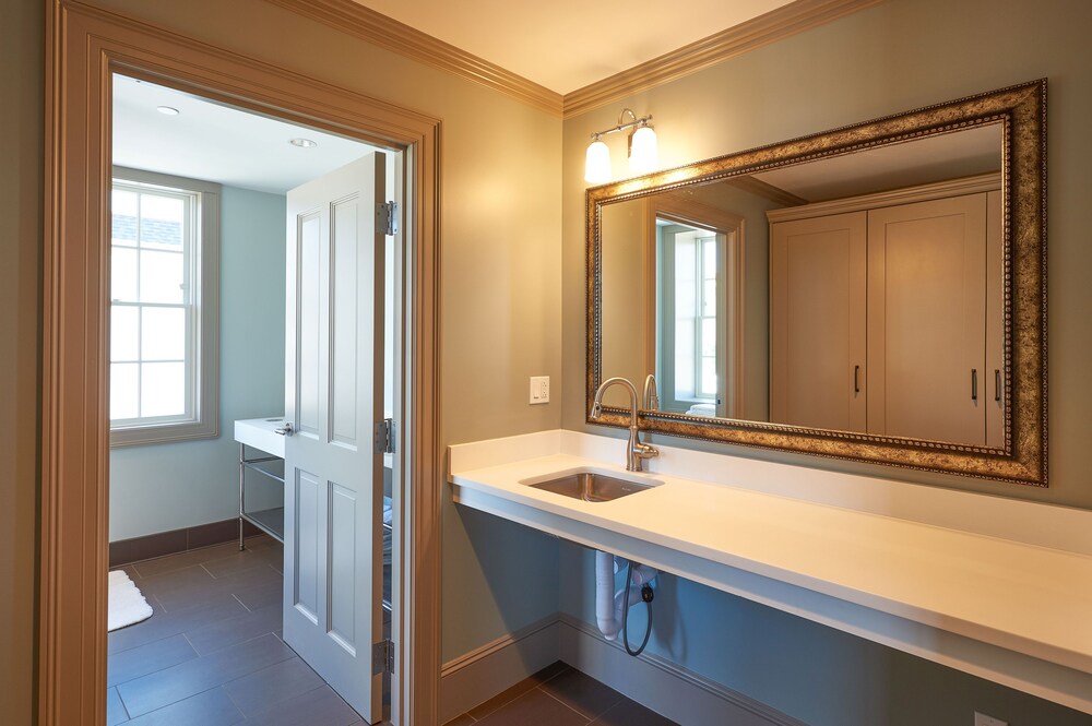 The Groton Inn - photo 29