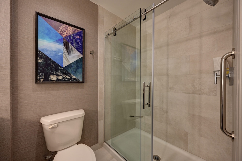 DoubleTree by Hilton Denver International Airport - photo 30