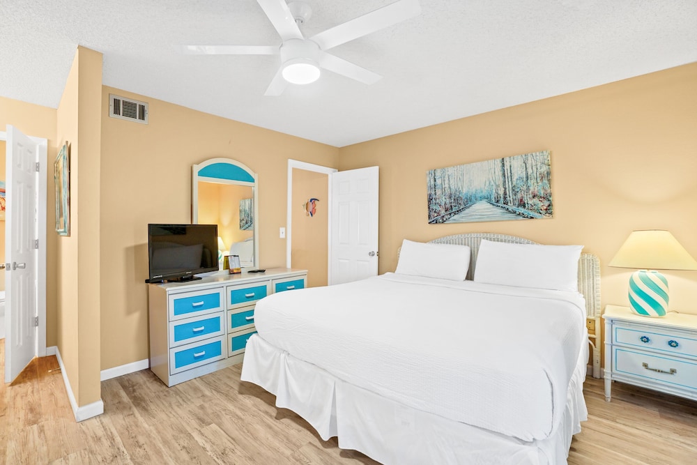 Portside Resort Pet Friendly Rentals by Panhandle Getaways - photo 4