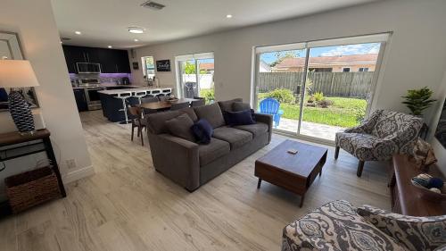 The Beach Nest Delray Getaway — Delray Beach