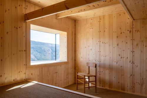 Architect designed sleeping box in barn - last minute hotel in Unknown City