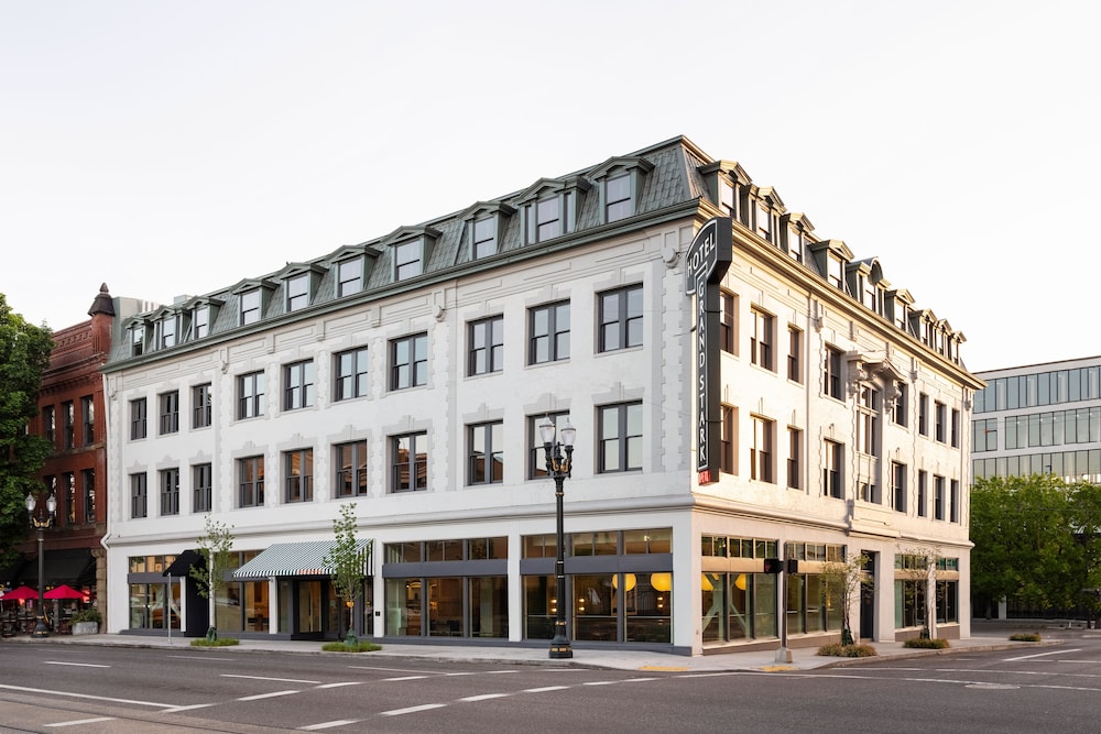 Hotel Grand Stark - photo 68