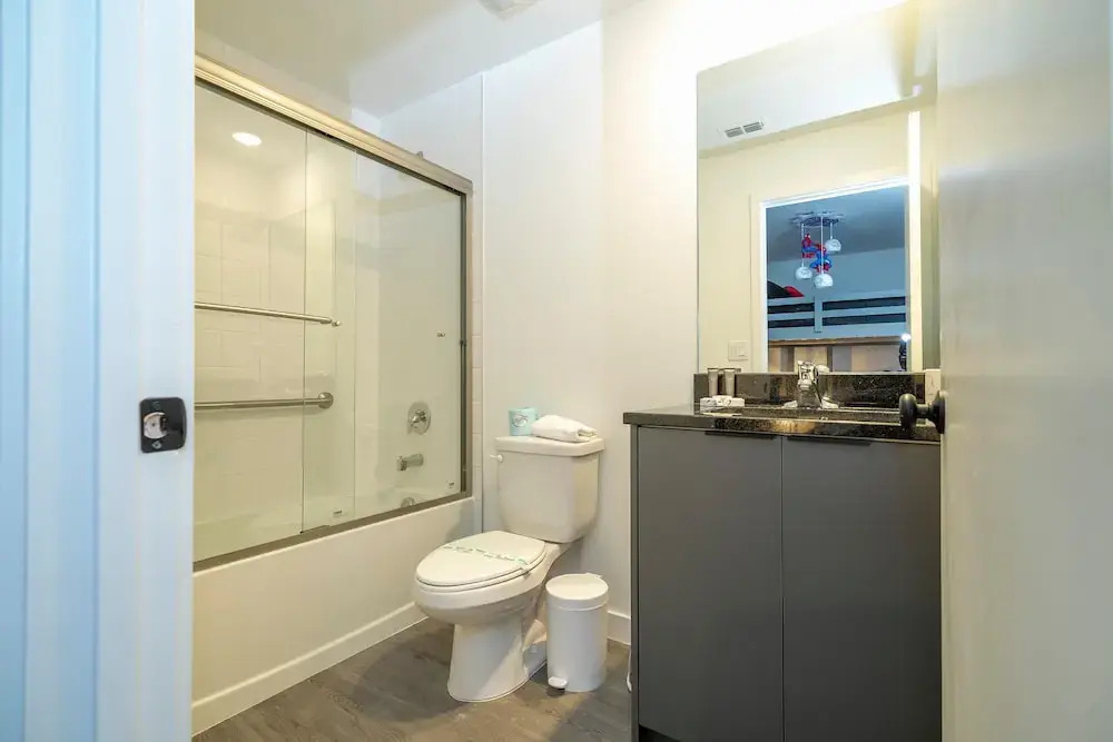 8761 ZD Elegant 3BR Villa in The Hub Resort Comfort Style and Luxury for Your Perfect Getaway - photo 33
