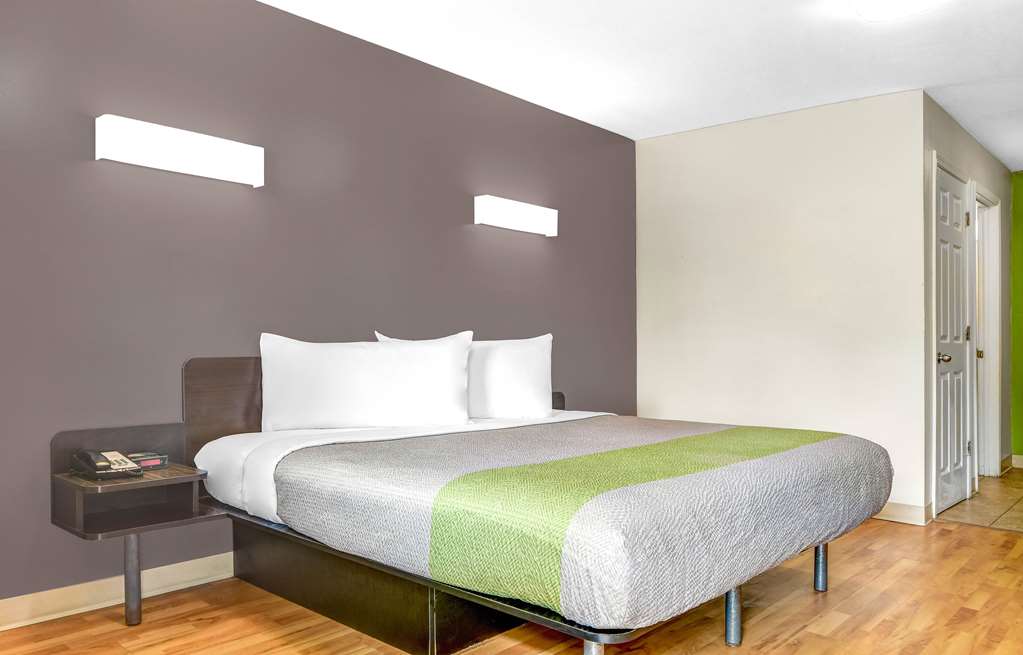 Studio 6 Extended Stay Atlanta GA Chamblee - photo 13