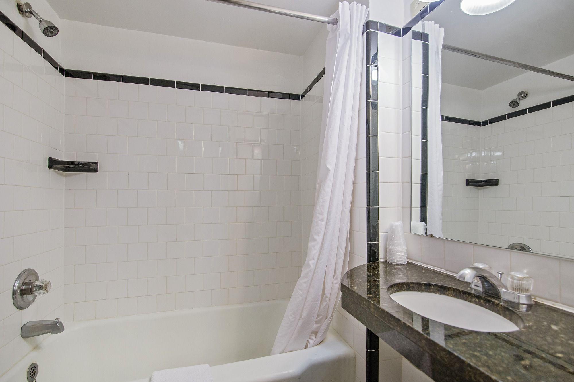 Hotel Harrington - photo 19