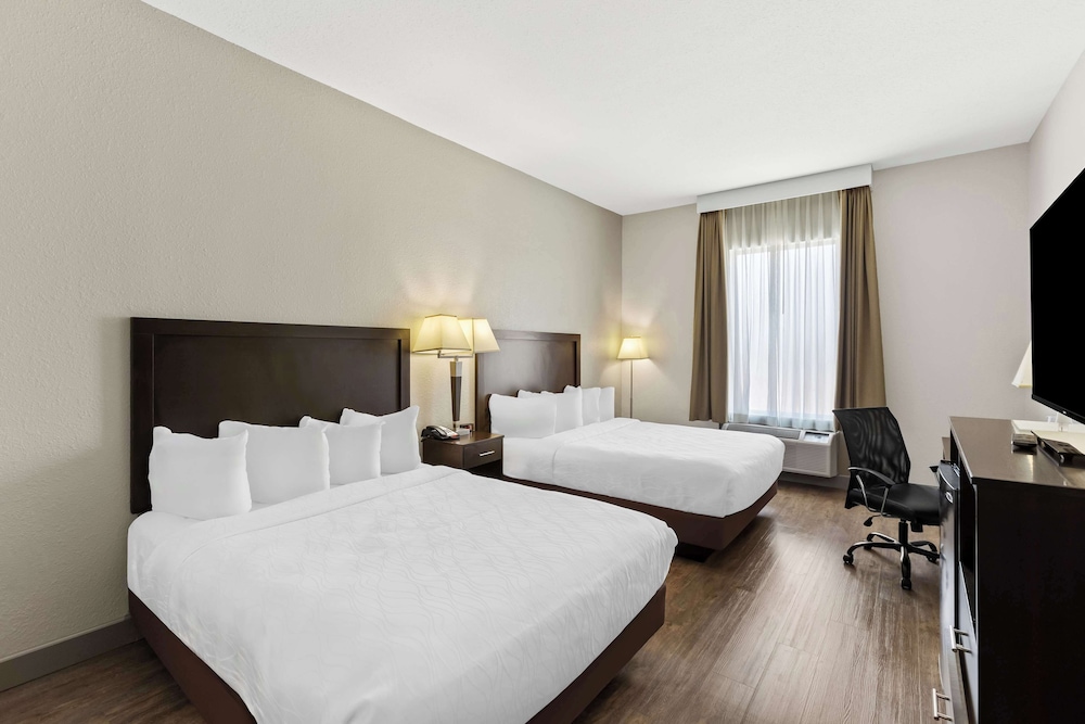Quality Inn & Suites La Porte - photo 7