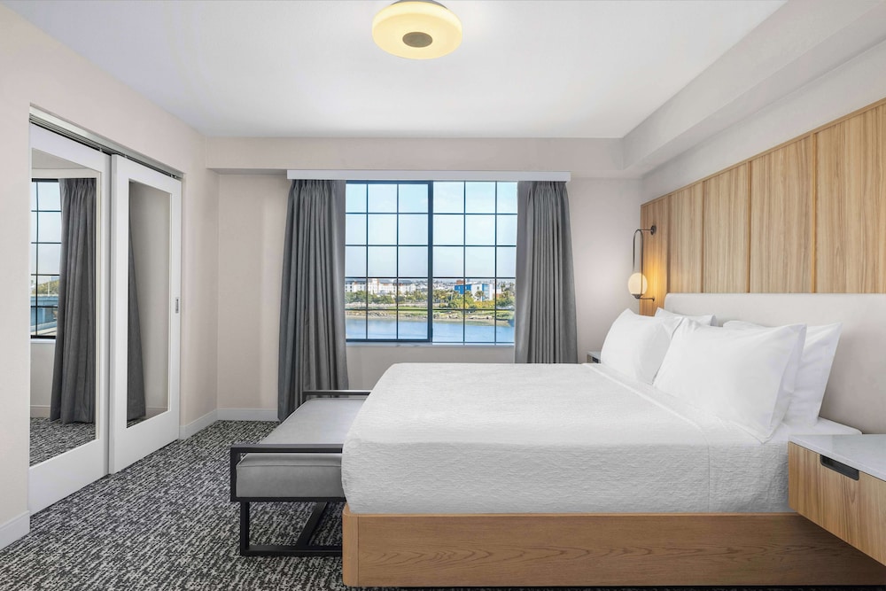 Homewood Suites by Hilton San Diego Airport Liberty Station - photo 12