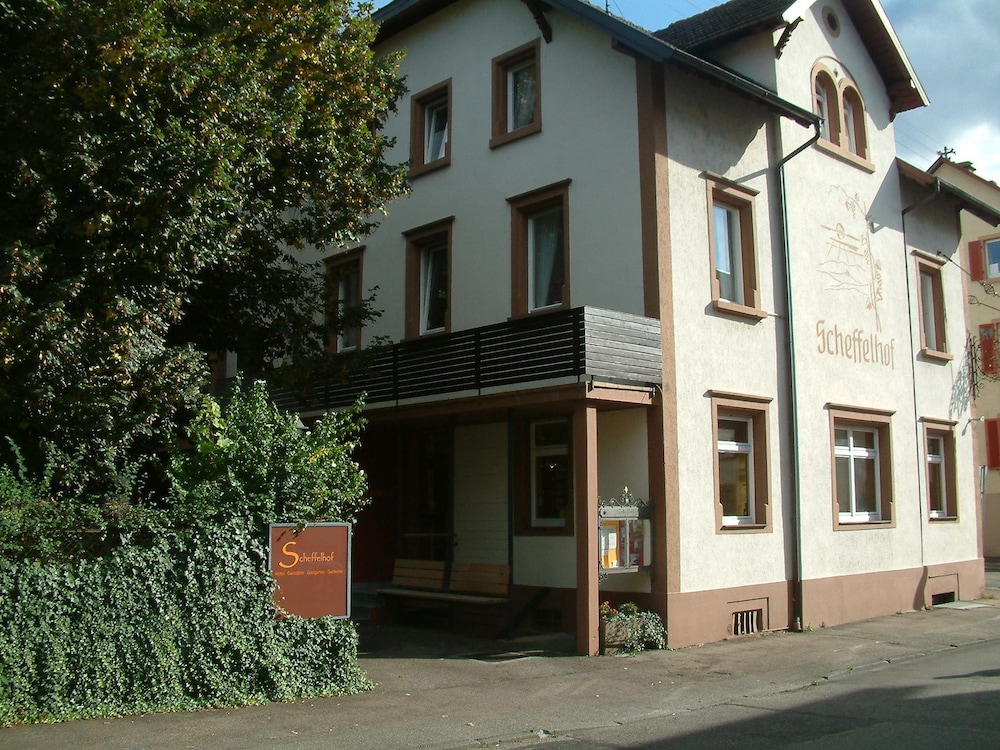 Hotel Scheffelhof - carbon neutral hotel in Waldkirch
