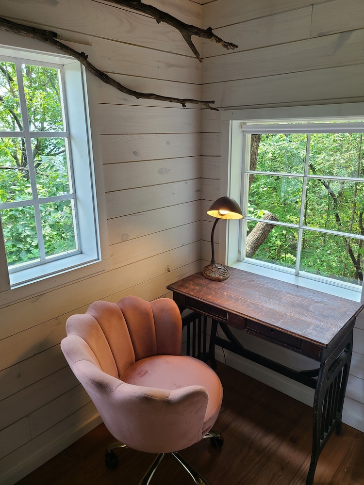 The Treetop Hideaways at Ruby Falls - photo 20