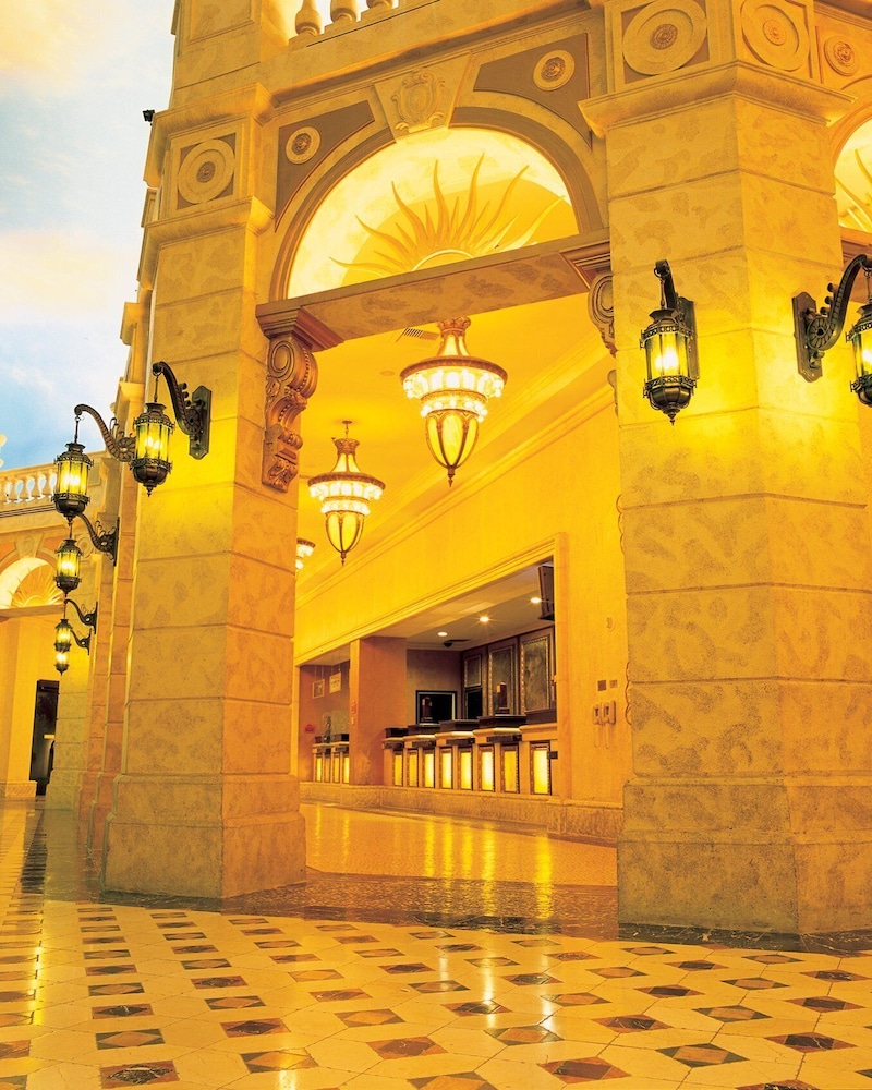 Sunset Station Hotel & Casino - photo 2