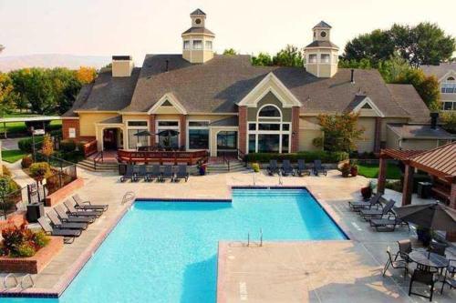 Bridgestreet Us Suites Hunt in Boise, United States