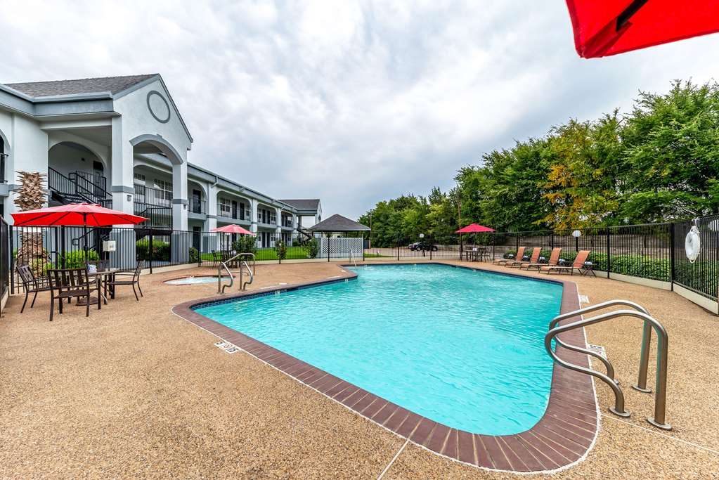 Quality Inn & Suites Canton - photo 24