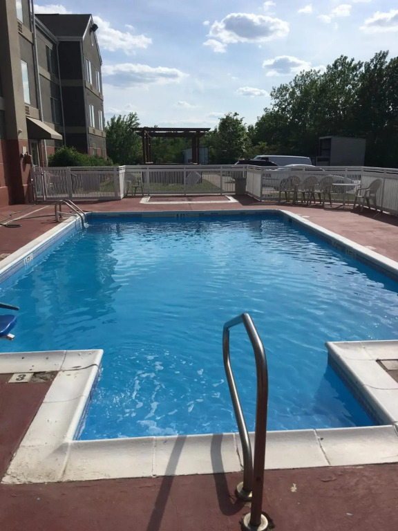 America's Best Inn Of Fairfield Birmingham - photo 10