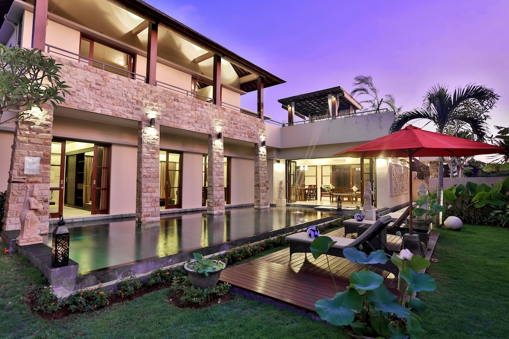 Villa Kumuda by Nakula — 4-Star Luxury Hotel in Canggu, Indonesia