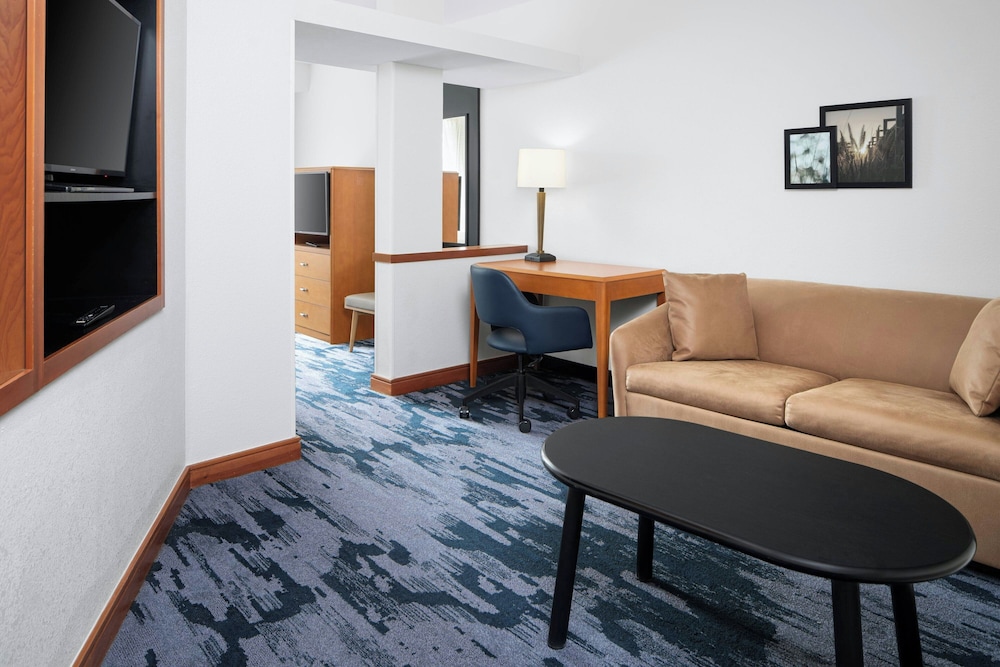Fairfield Inn & Suites Marianna - photo 18