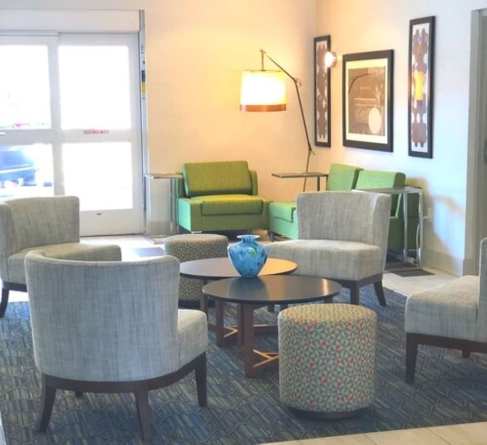 Holiday Inn Express Venice an IHG Hotel - photo 3