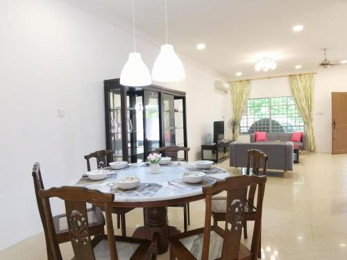 NanSang One Homestay 8pax 4Rooms — 4-Star Luxury Hotel in Sibu, Malaysia
