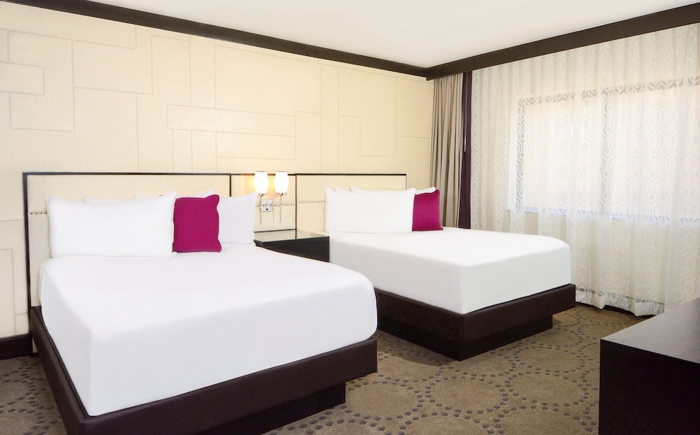 Harrah s Laughlin A Caesars Rewards Destination - photo 19