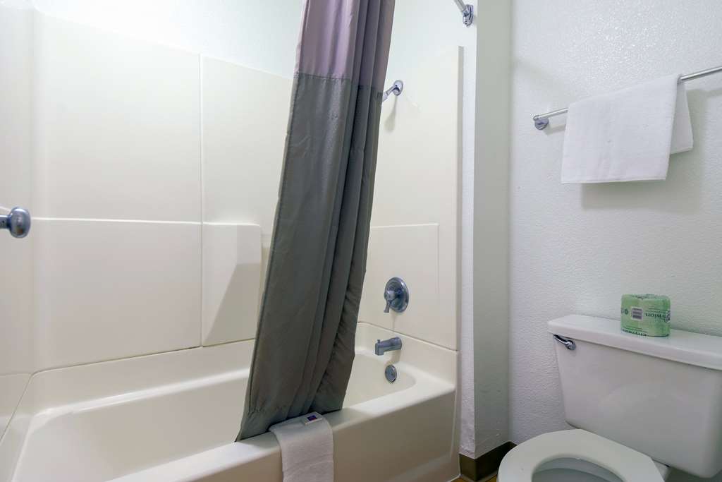 Motel 6 Palm Springs CA Downtown - photo 12
