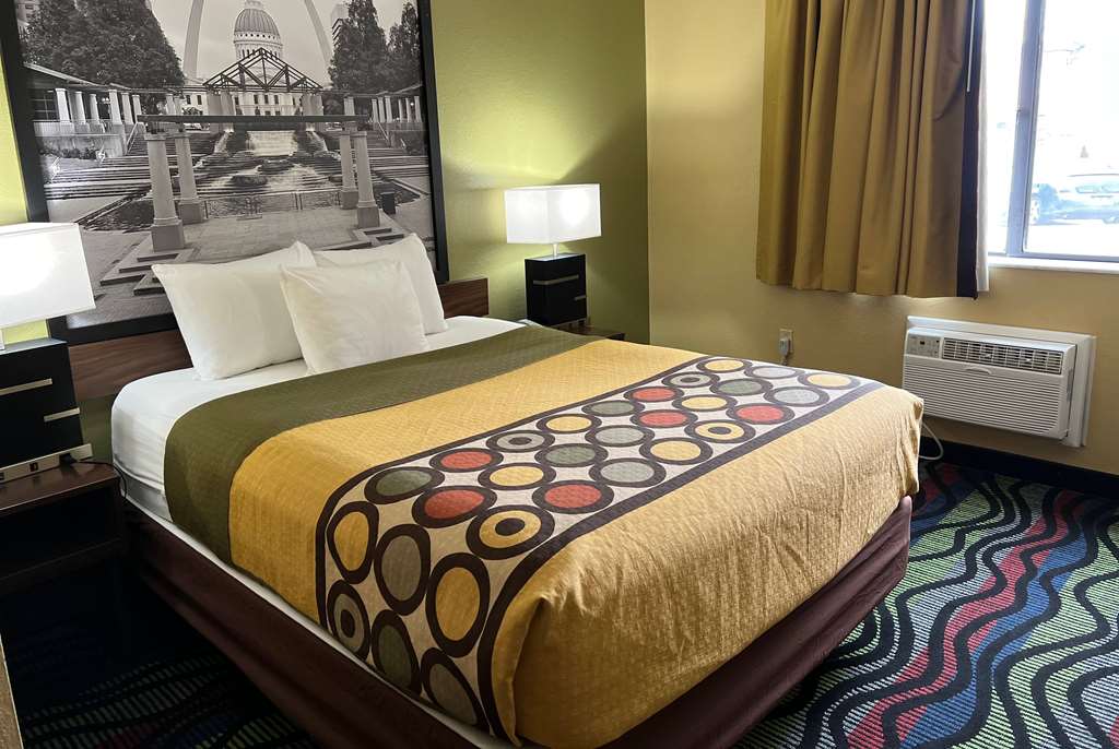 Super 8 by Wyndham Farmington - photo 14