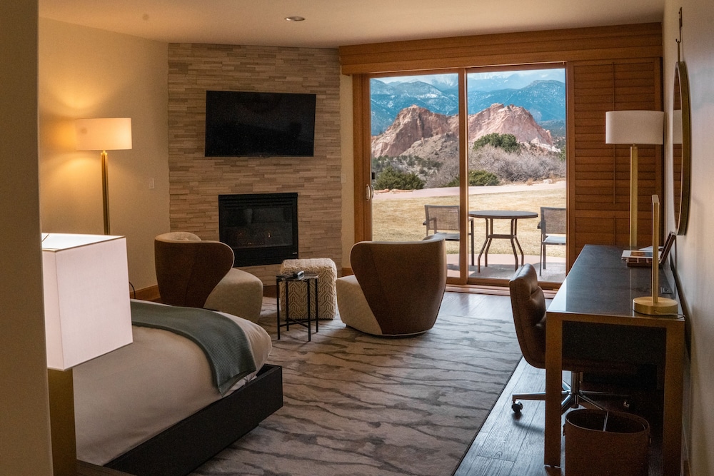 Garden of the Gods Resort and Club - photo 10