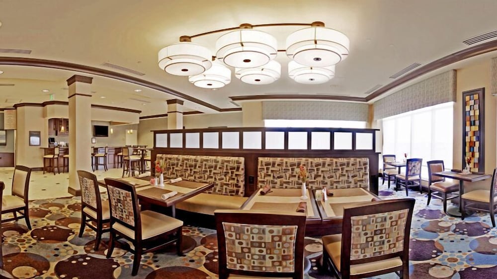 Hilton Garden Inn Omaha East Council Bluffs - photo 45
