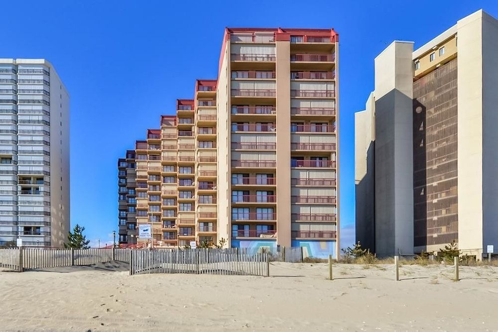 Fountainhead Towers - photo 10