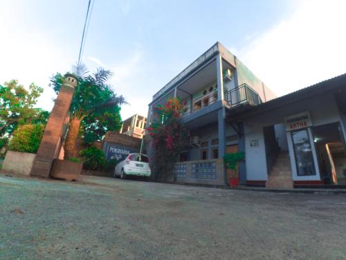 Penginapan Artha in Praya, Indonesia