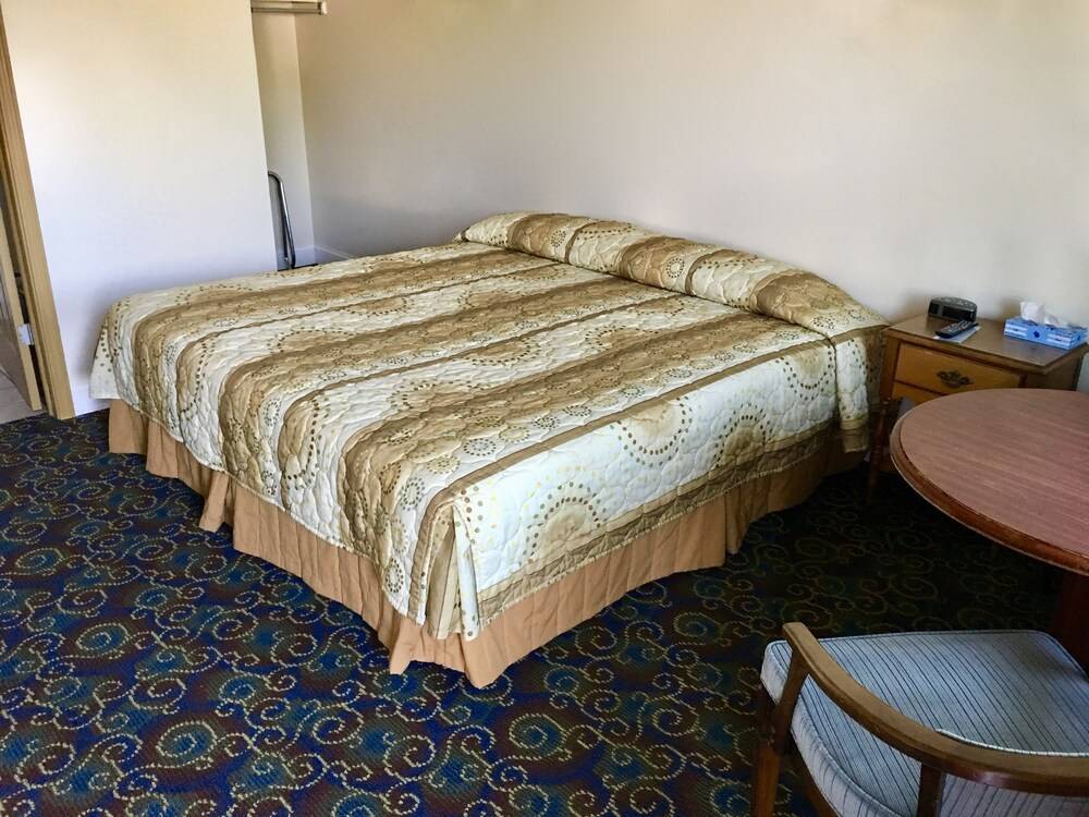 Thumb Heritage Inn - photo 13