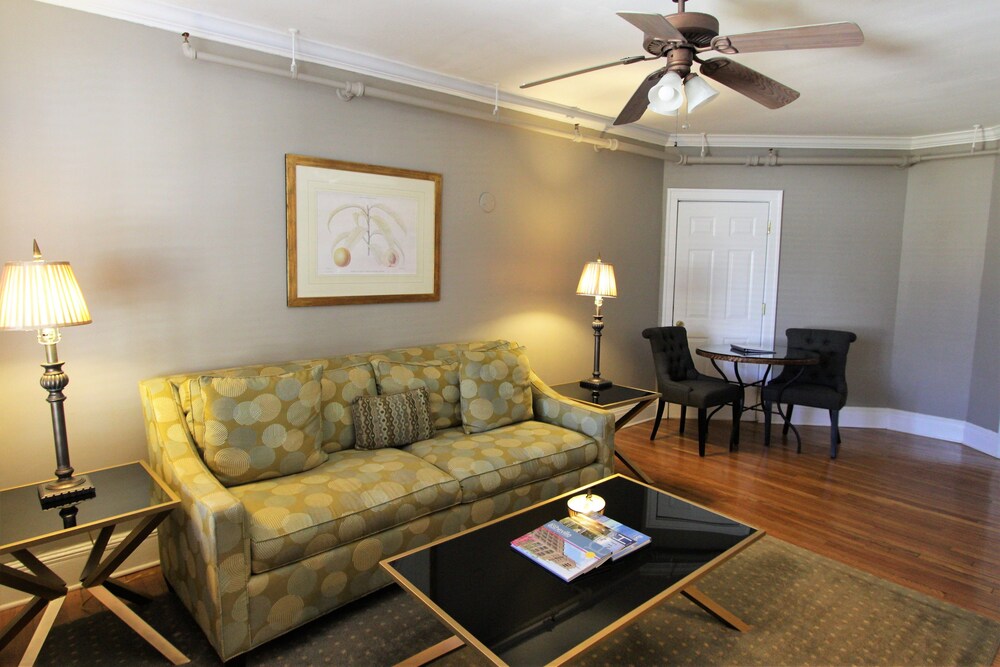 Princess Anne Boutique Hotel - photo 17