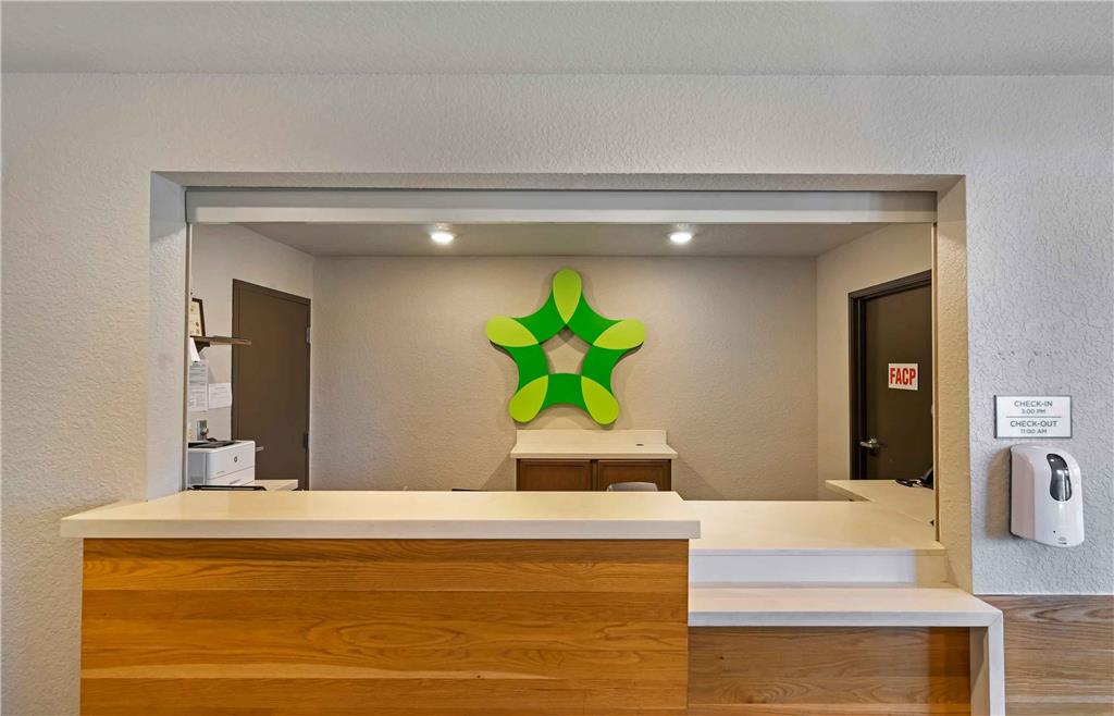 Extended Stay America Select Suites Tampa Brandon East - photo 3