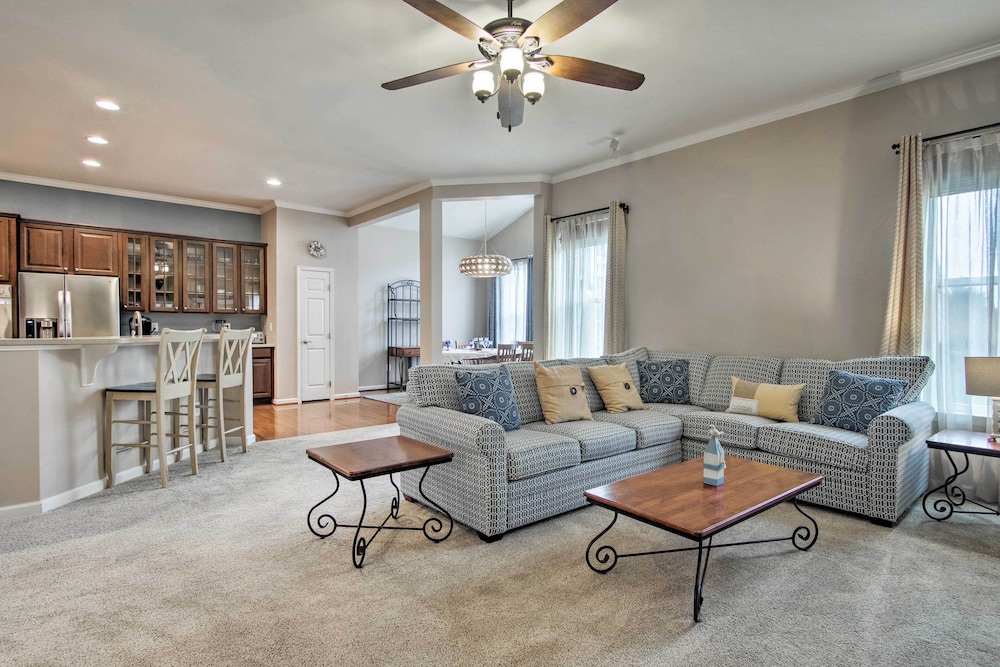 Great for Groups: Bayside Resort Home w Patio - featured photo