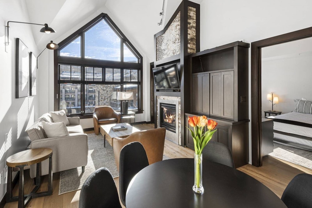 Luxury Ski in Ski out 2 Bedroom Colorado Resort Vacation Rental in the Heart of Snowmass Base Village - photo 32