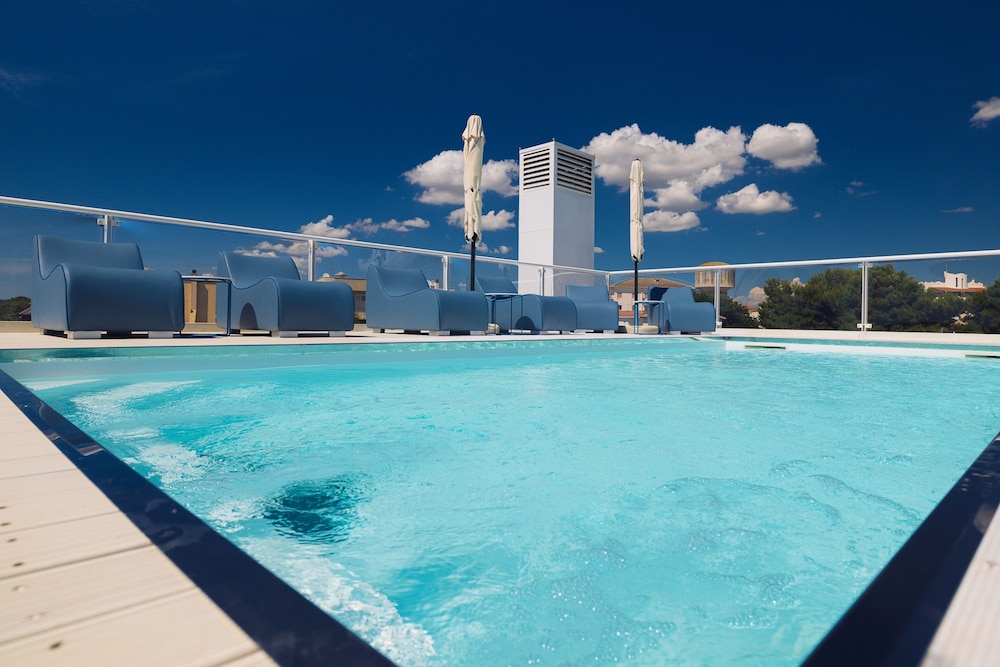 Hotel with swimming pool in Marinella di Selinunte in Castelvetrano, Italy