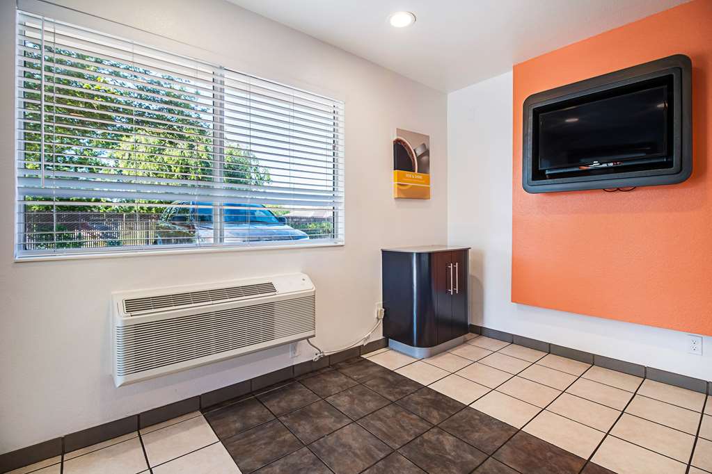 Motel 6 Corpus Christi TX Northwest — hotel in Corpus Christi