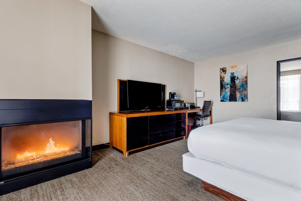 DoubleTree by Hilton Hotel Park City The Yarrow - photo 17