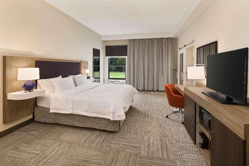 Hampton Inn Lagrange near Callaway Gardens - photo 85
