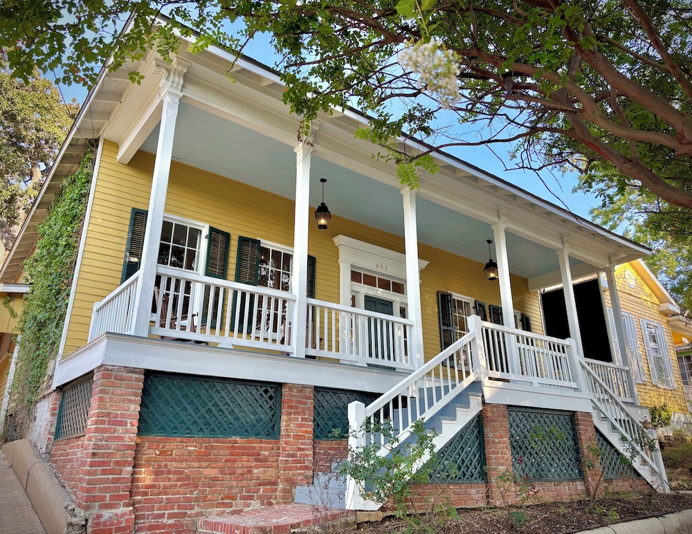 Anchuca Historic Mansion & Inn - photo 59