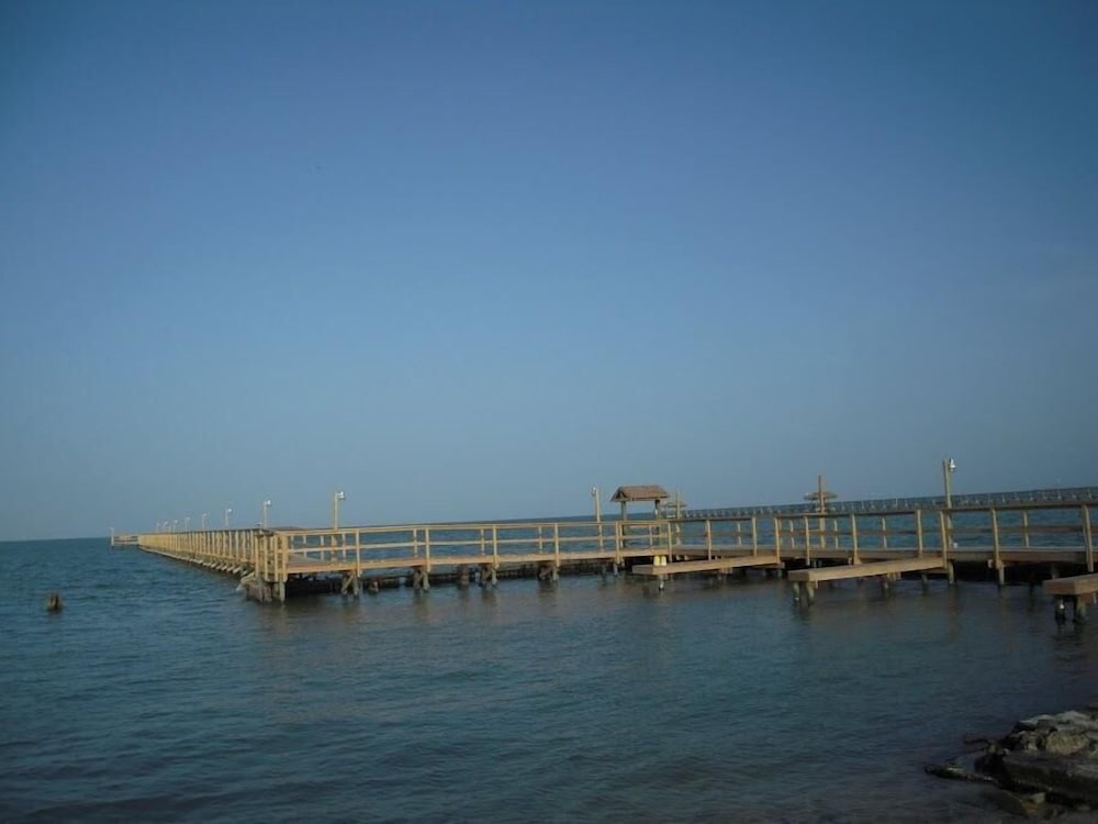 Bayfront Cottages - photo 13